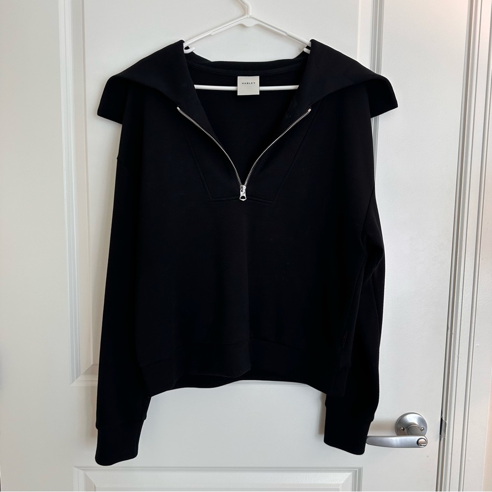 Varley Yates half zip in black